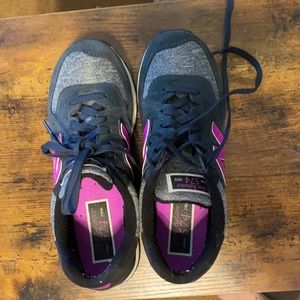 574 women’s new balances size 10